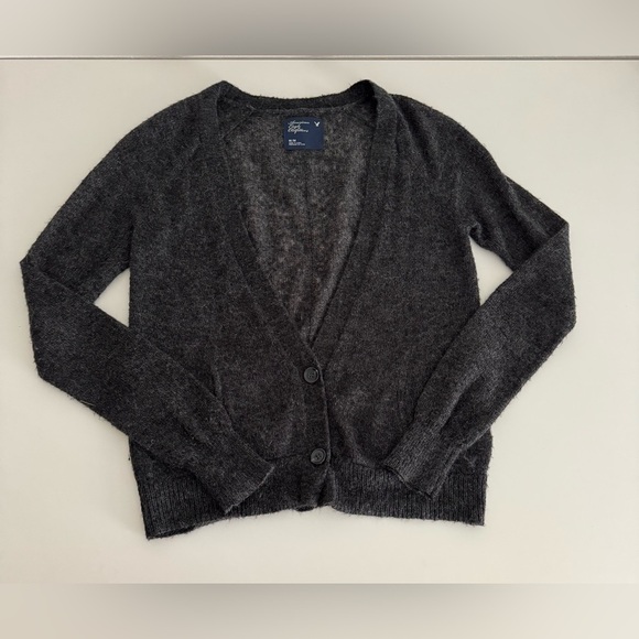 American Eagle Outfitters Women's Gray Cardigan Sweater Medium - Picture 1 of 9